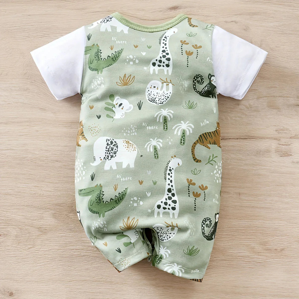 Jungle Safari Baby Romper – Wildly Cute, Comfy & Adventure-Ready 🐘🦒