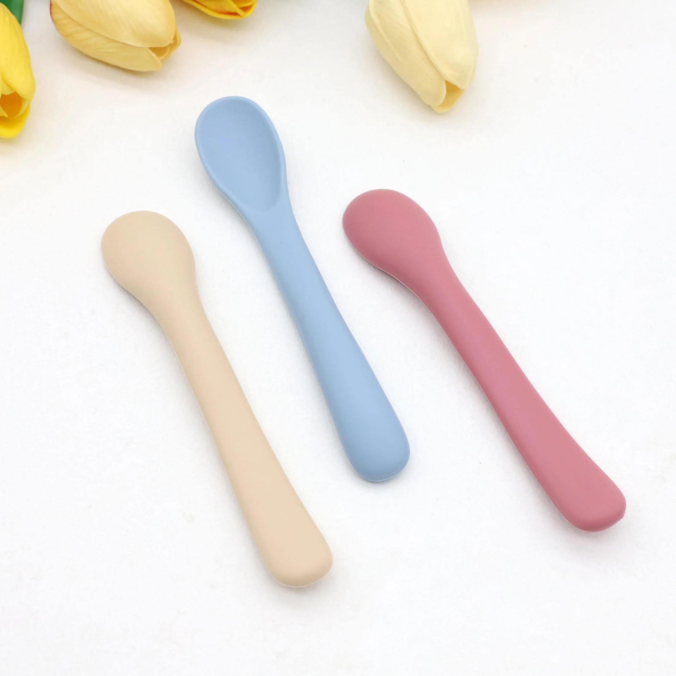 Silicone Baby Spoon Kit (3 pcs) – Soft, Safe & Perfect for Weaning 🍽️👶