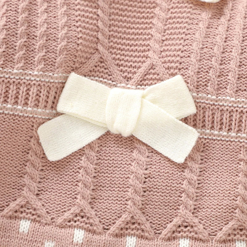 Knitted Baby Romper – Elegant, Cosy & Delicately Detailed 🎀