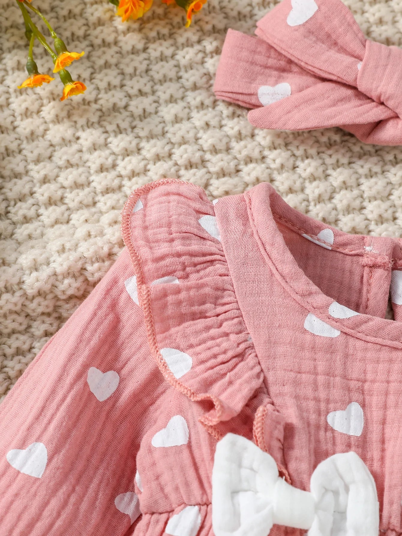 Baby Girl Bow Onesie Set – Sweet, Stylish & Full of Charm 🎀👶