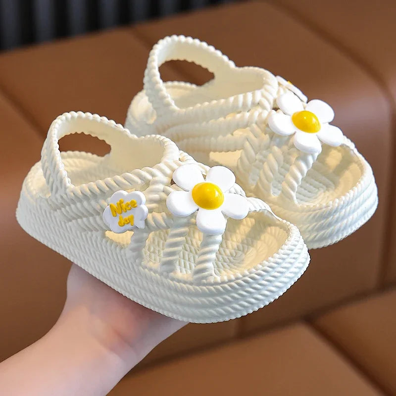 Daisy Summer Sandals – Soft, Cute & Easy to Wear 🌼👣
