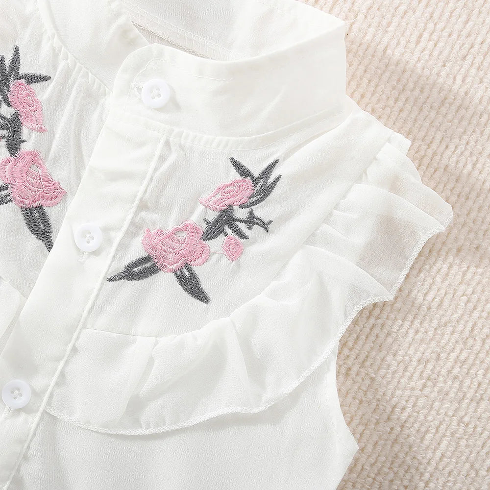 Floral Ruffle Top & Shorts Set – Fresh, Chic & Light as a Breeze 🌸🌿