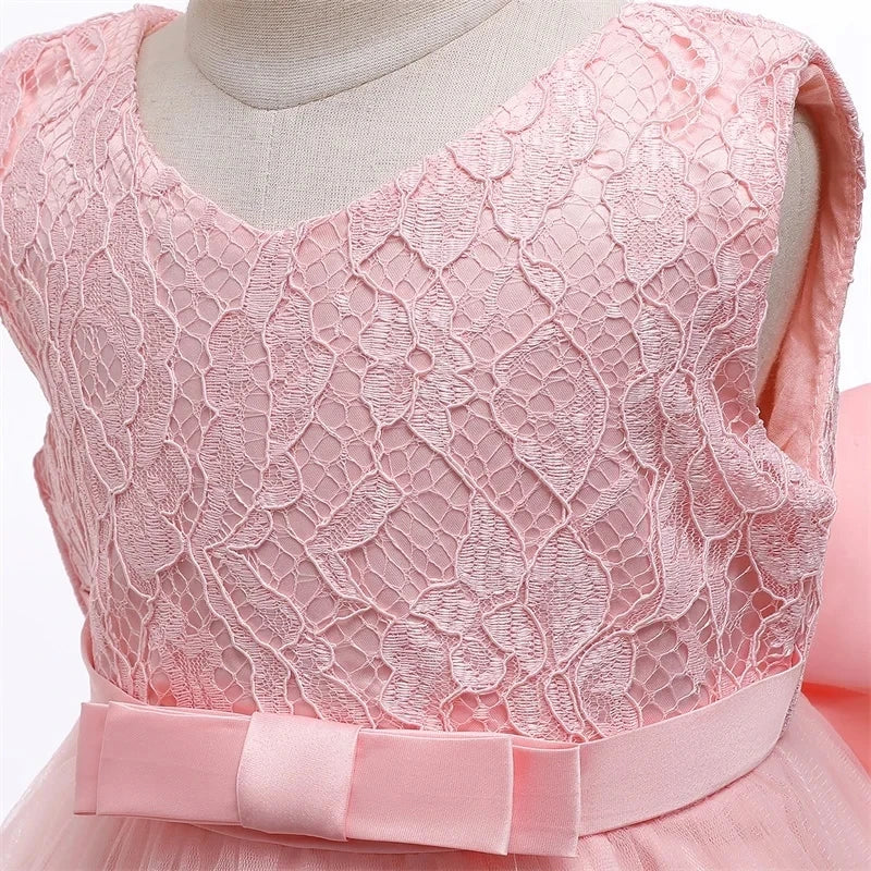 Elegant Baby Girl Party Dress – Lace, Bow & Charm ✨🎀