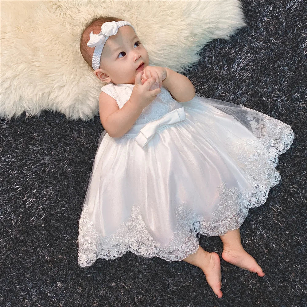 Elegant Baby Girl Party Dress – Lace, Bow & Charm ✨🎀