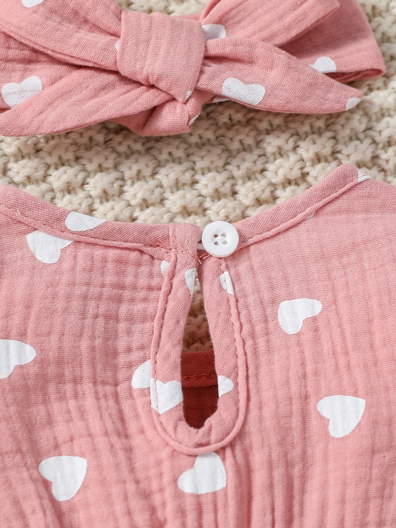 Baby Girl Bow Onesie Set – Sweet, Stylish & Full of Charm 🎀👶
