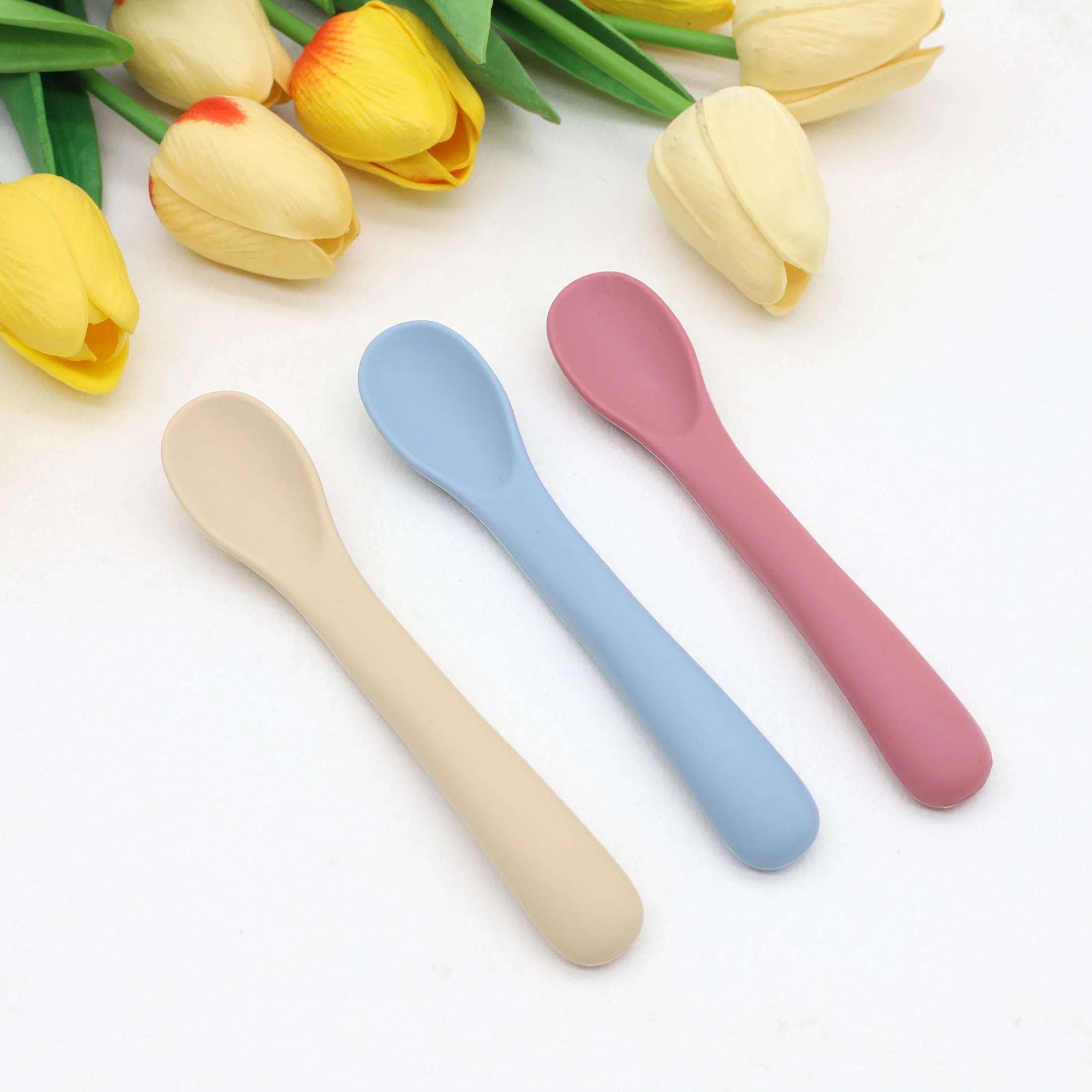 Silicone Baby Spoon Kit (3 pcs) – Soft, Safe & Perfect for Weaning 🍽️👶