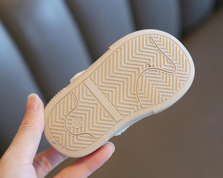 Baby Canvas Shoes – Soft, Comfy & Adorable 🐻👶