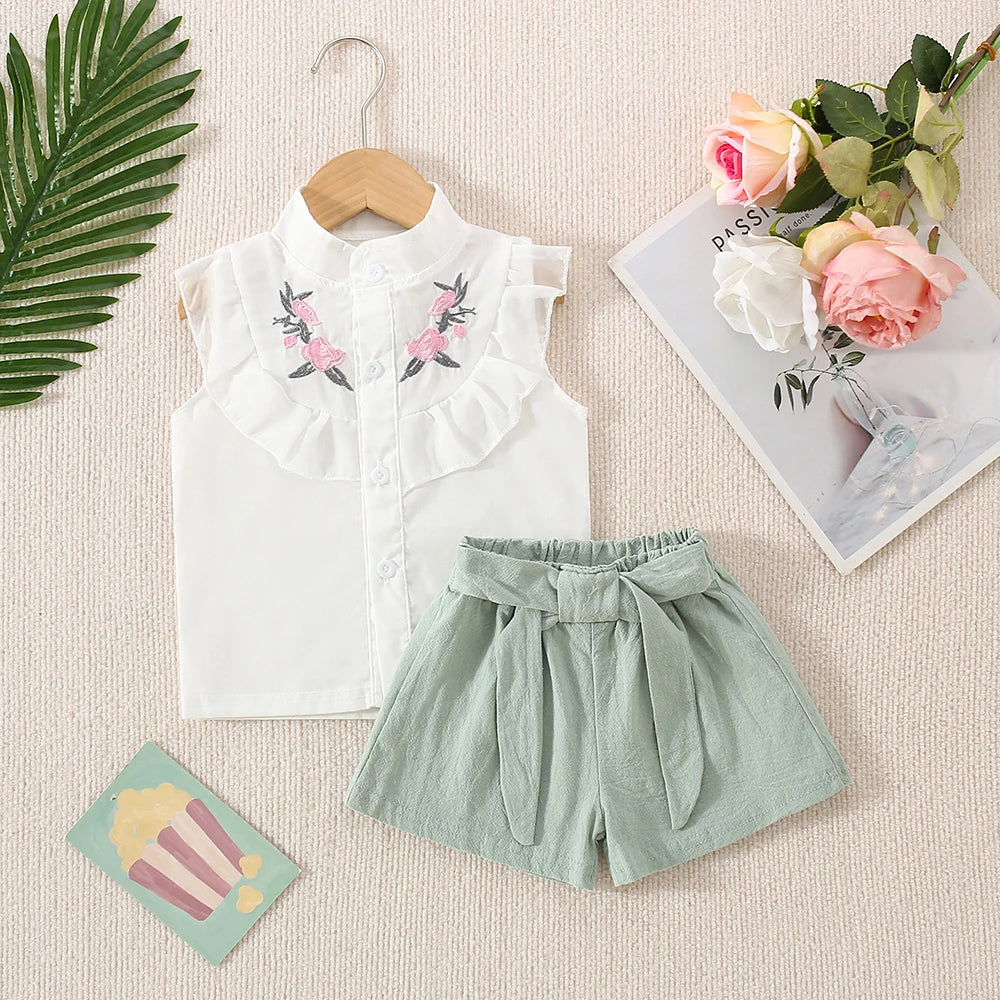 Floral Ruffle Top & Shorts Set – Fresh, Chic & Light as a Breeze 🌸🌿