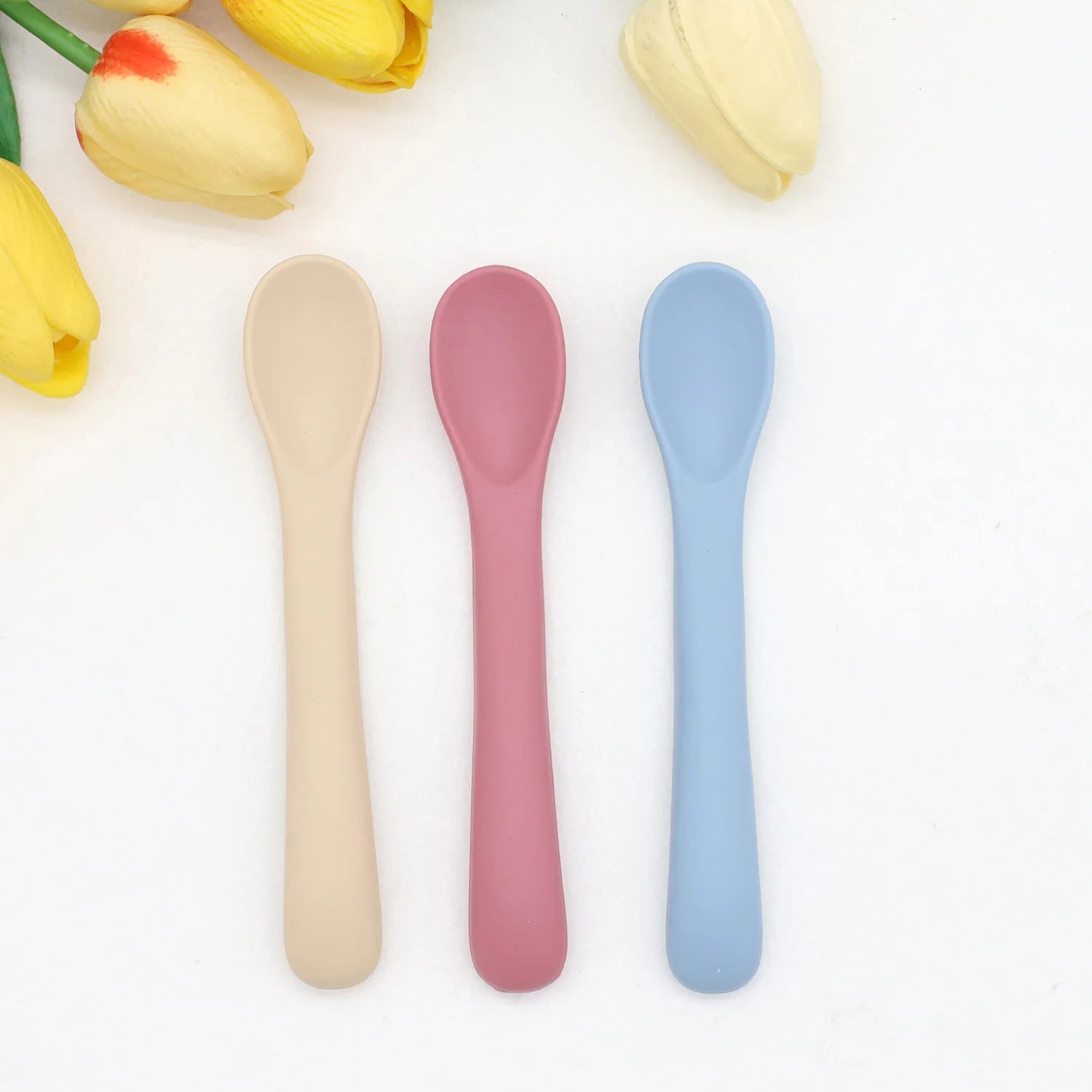 Silicone Baby Spoon Kit (3 pcs) – Soft, Safe & Perfect for Weaning 🍽️👶